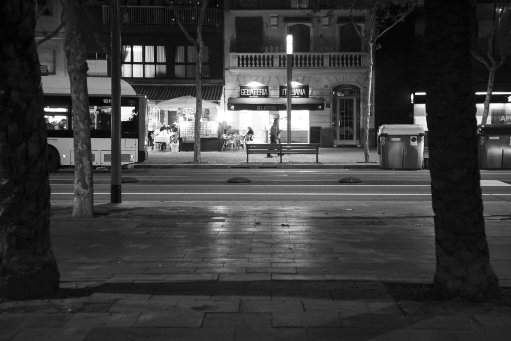 Fotografías Barceloneta Barcelona 2015 - Paseo en blanco y negro