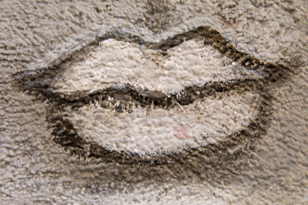 Fotografía Urbana y Arte Callejero: Cuando las Paredes Hablan