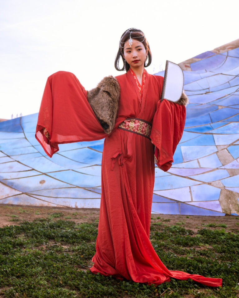 Elegancia en rojo
Fotografia realizada en el año 2024