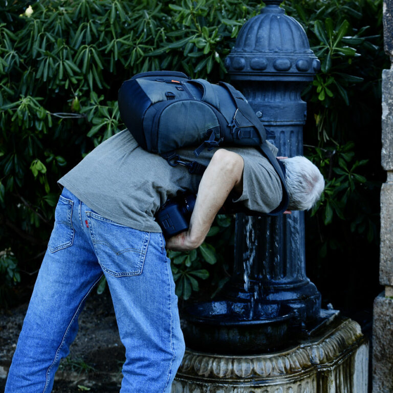 Tomando agua