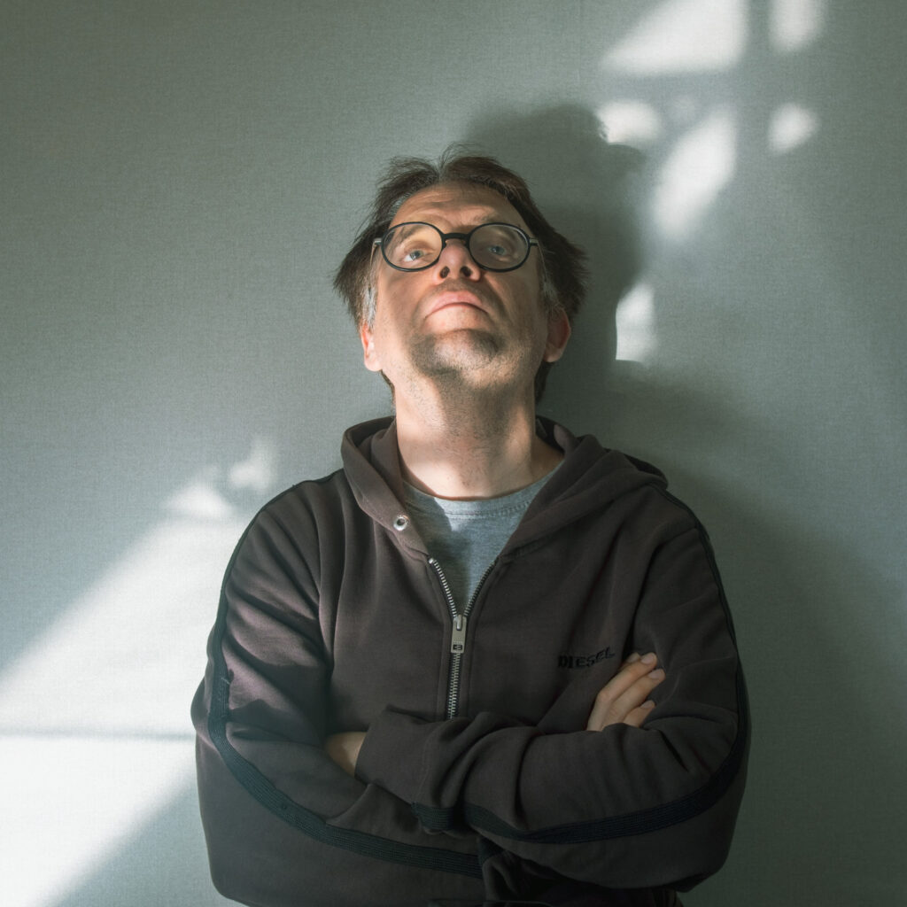 Autorretrato «Entre la luz y la sombra», 2023