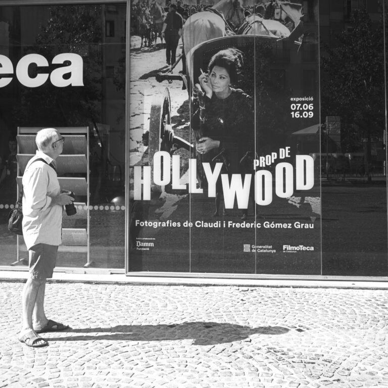 Entro a mirar la peli o no